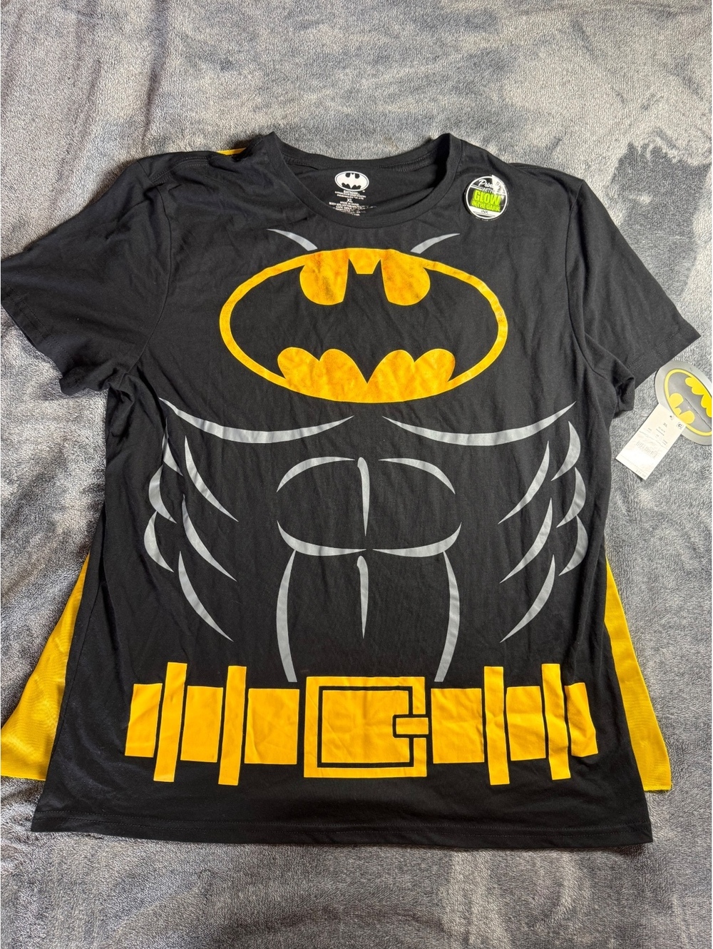DC Comics Men's Batman Costume Shirt with Detachable Cape Bat Logo Batman